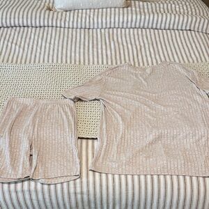 Two piece maternity set shorts & matching long shirt size small